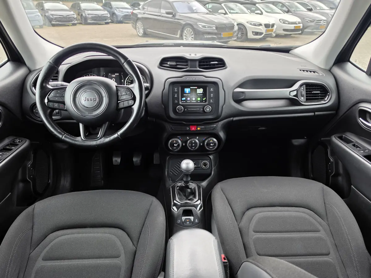 1.6 E-Torq Black Line | Navi | Cruise control | Parkeersensor |