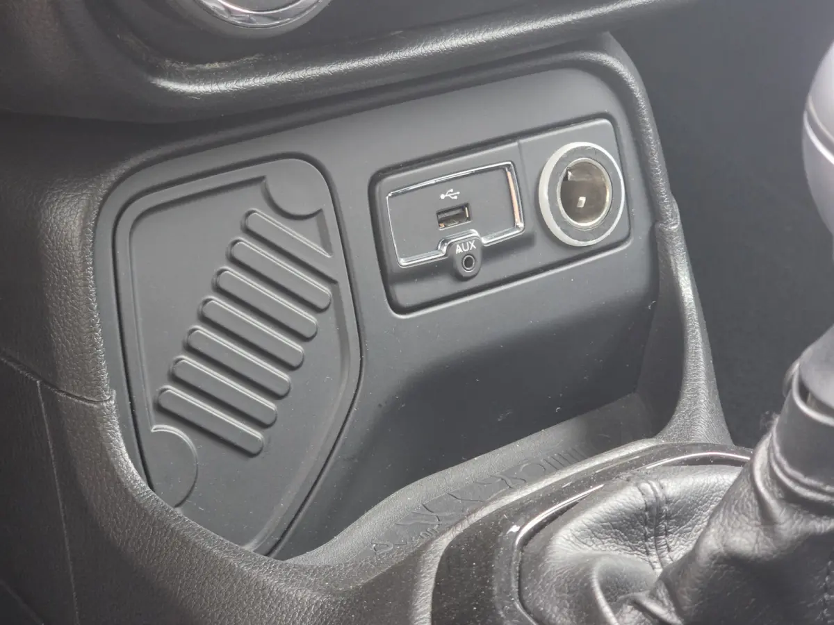 1.6 E-Torq Black Line | Navi | Cruise control | Parkeersensor |