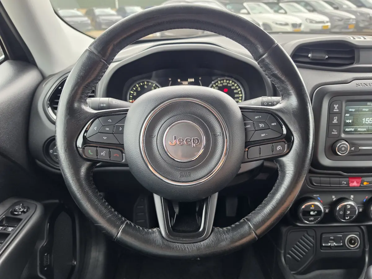1.6 E-Torq Black Line | Navi | Cruise control | Parkeersensor |