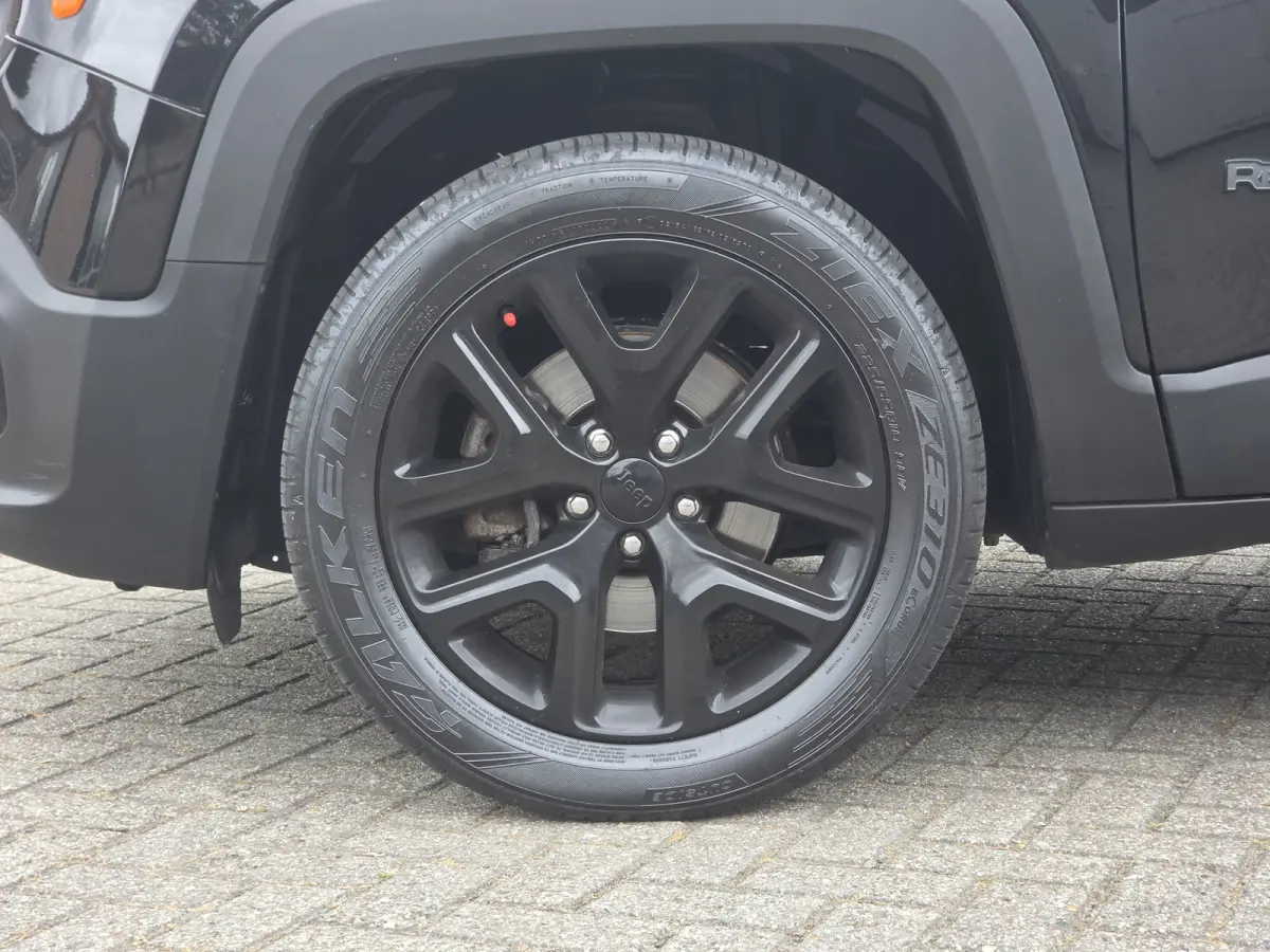 1.6 E-Torq Black Line | Navi | Cruise control | Parkeersensor |