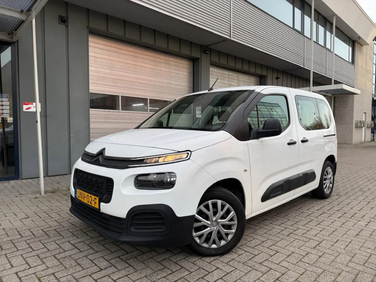 1.2 Benzine | Trekhaak | Bluetooth | 5 zit