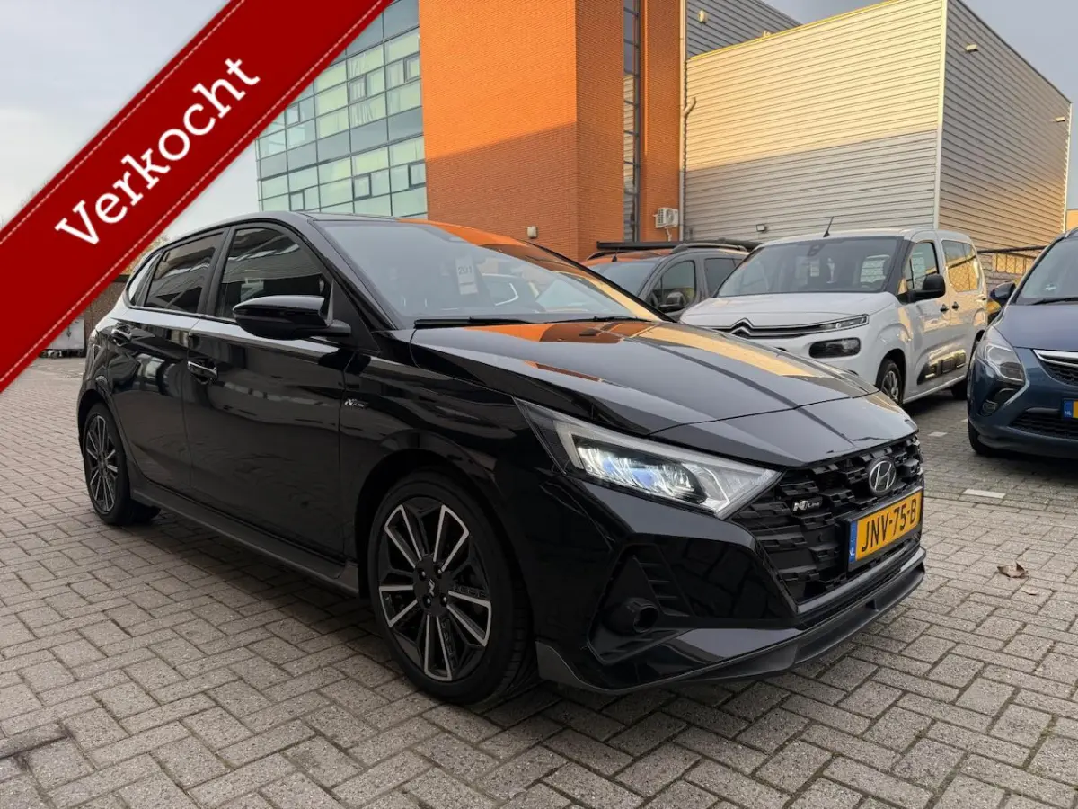 1.0 Benz + Elek | N-Line | Aut | Camera | Xenon