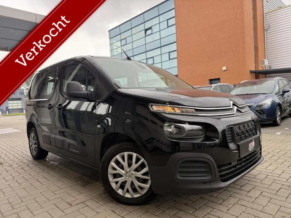 1.2 Benzine | Bluetooth | 5 zitplaatsen