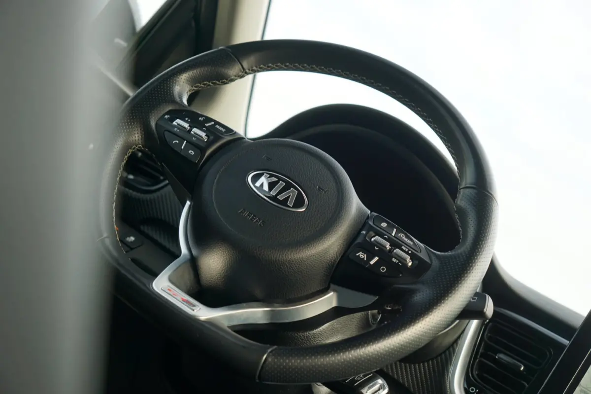 1.0 T-GDi MHEV GT-Line Automaat - Black Pearl - Android/Clima/Nav