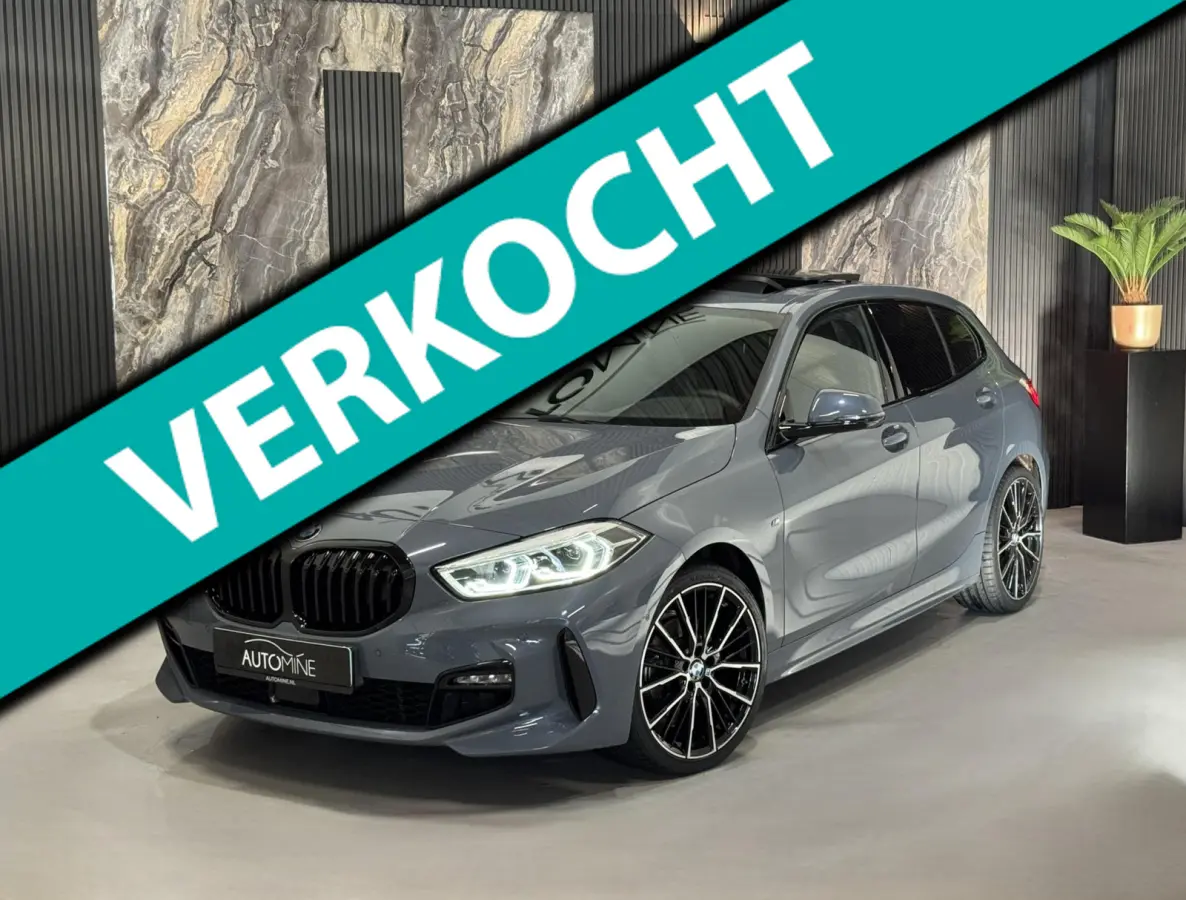 118i M Sport|PANO|SFEER|ALCANTARA|KUIPSTOELEN|BOMVOL