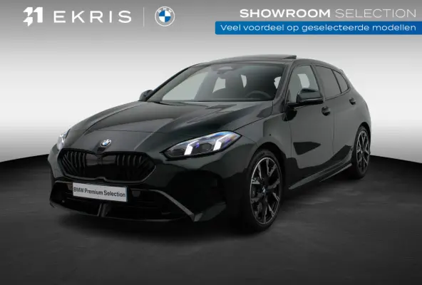 120 M Sportpakket Pro | Premium Pack | Stuurwielrand Verwarmd |  M Adaptief onderstel | Panoramadak | Driving Assistant | DAB | Harman Kardon | 19'' | Individual Lak