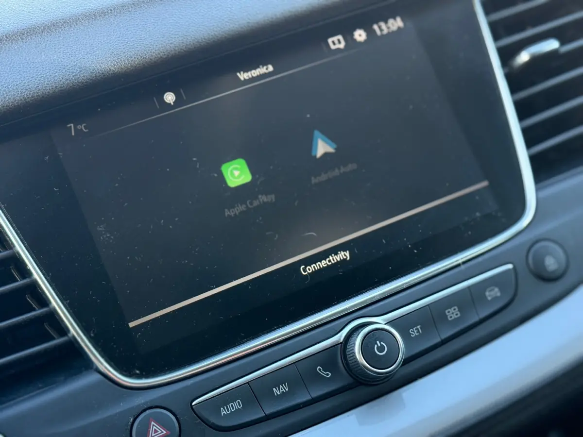 1.2 Turbo Business Edition - Summit White - Camera/Carplay/Clima
