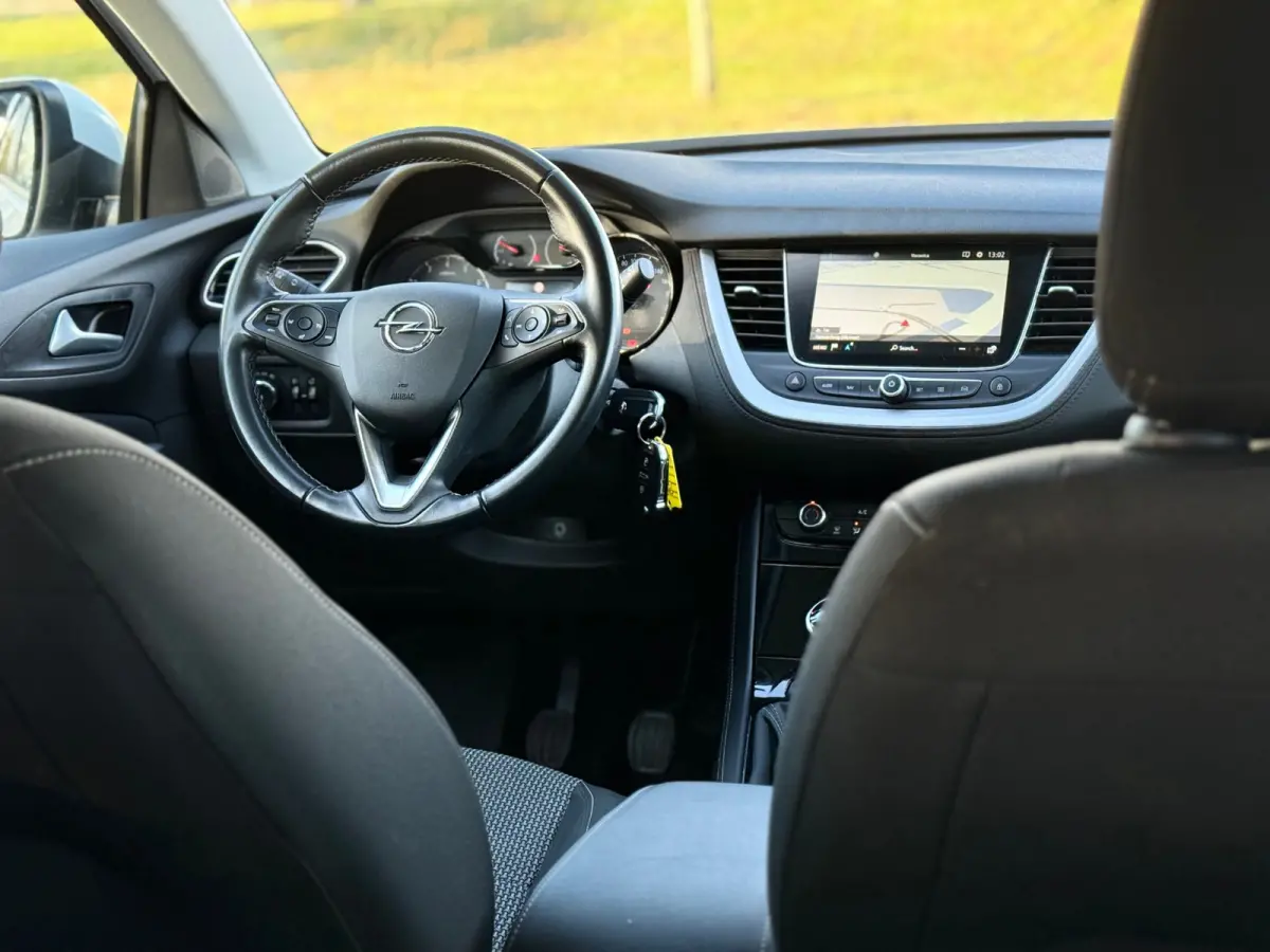 1.2 Turbo Business Edition - Summit White - Camera/Carplay/Clima