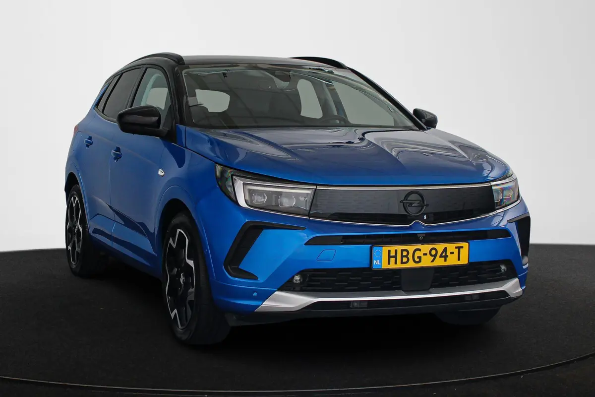 1.6 Turbo Plug-In Hybrid Ultimate / Lederpack/ Winterpack / 19'' velgen