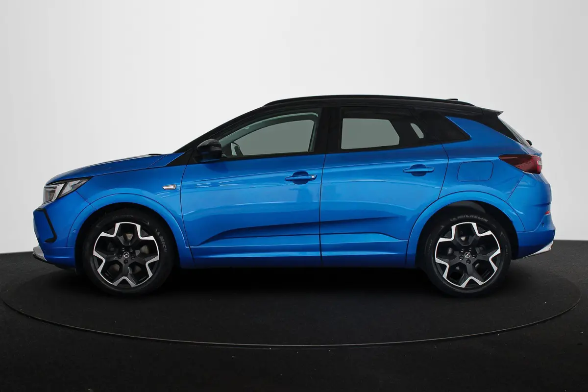 1.6 Turbo Plug-In Hybrid Ultimate / Lederpack/ Winterpack / 19'' velgen