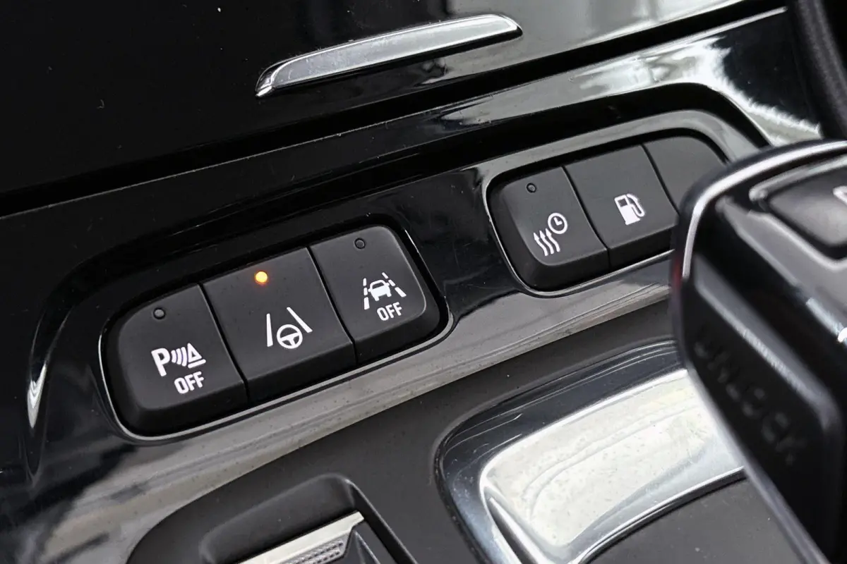 1.6 Turbo Plug-In Hybrid Ultimate / Lederpack/ Winterpack / 19'' velgen