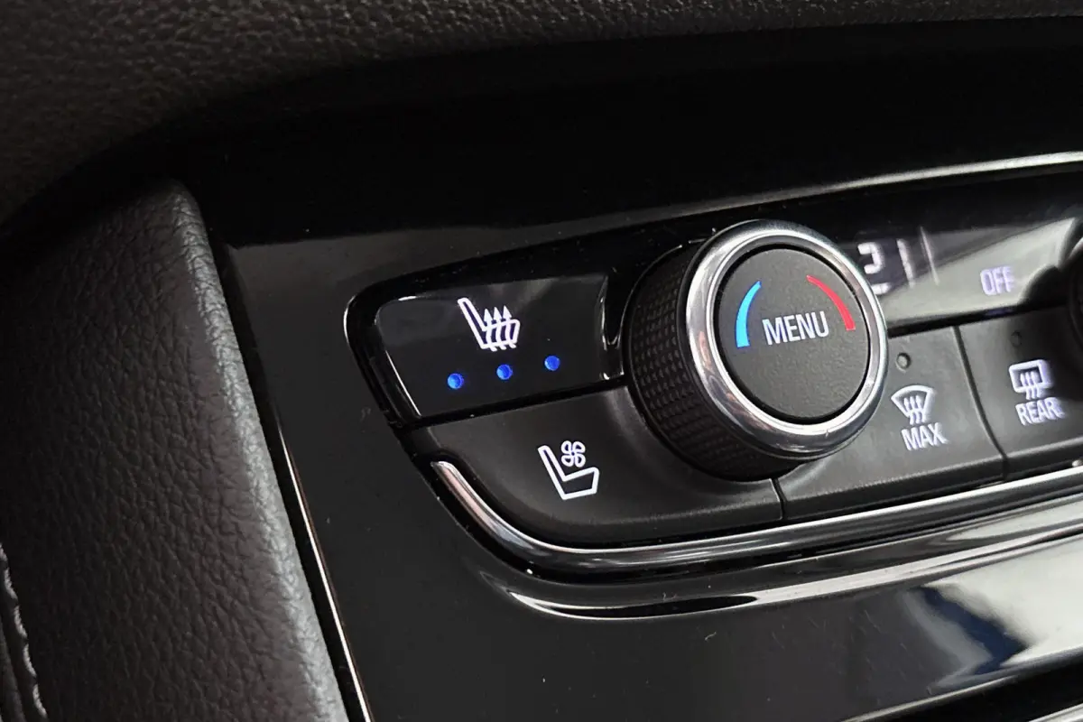 1.6 Turbo Plug-In Hybrid Ultimate / Lederpack/ Winterpack / 19'' velgen