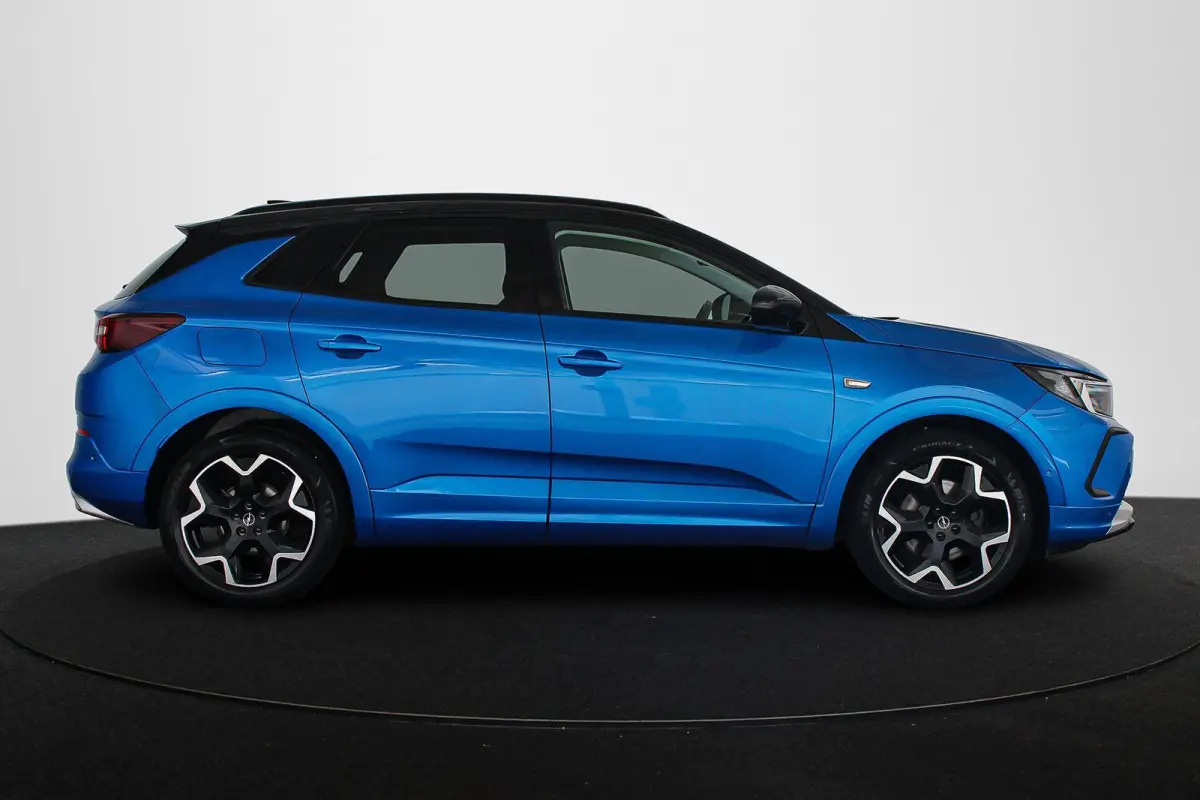 1.6 Turbo Plug-In Hybrid Ultimate / Lederpack/ Winterpack / 19'' velgen