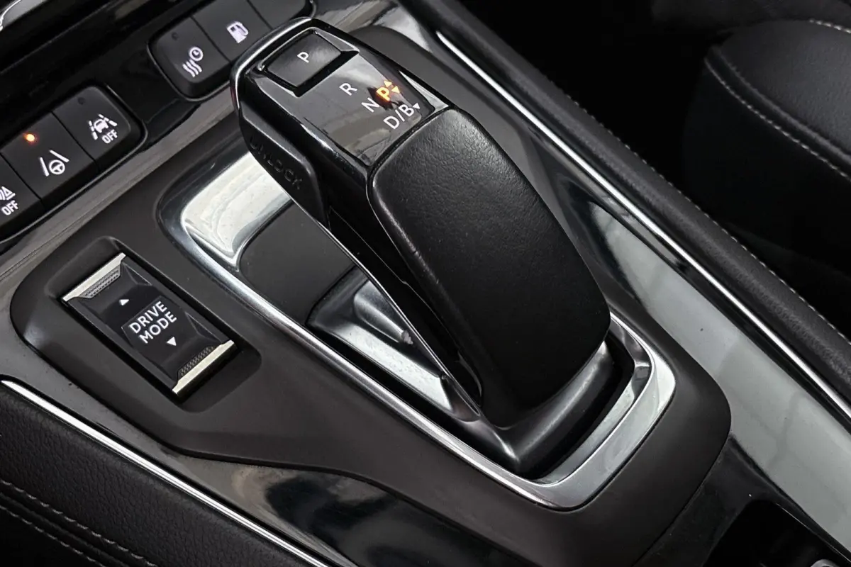 1.6 Turbo Plug-In Hybrid Ultimate / Lederpack/ Winterpack / 19'' velgen