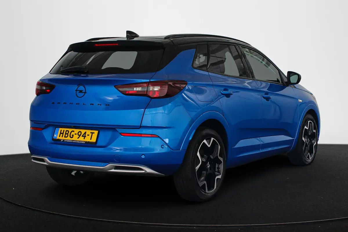 1.6 Turbo Plug-In Hybrid Ultimate / Lederpack/ Winterpack / 19'' velgen