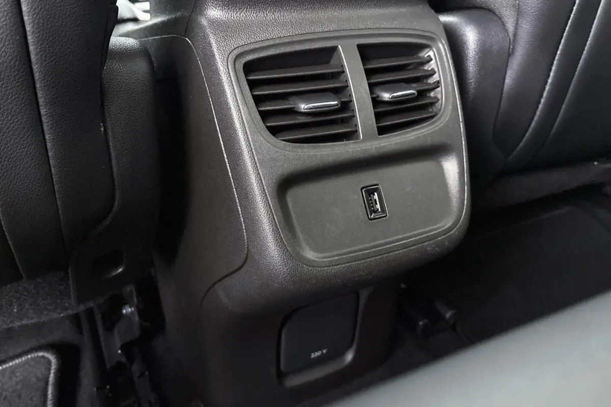 1.6 Turbo Plug-In Hybrid Ultimate / Lederpack/ Winterpack / 19'' velgen