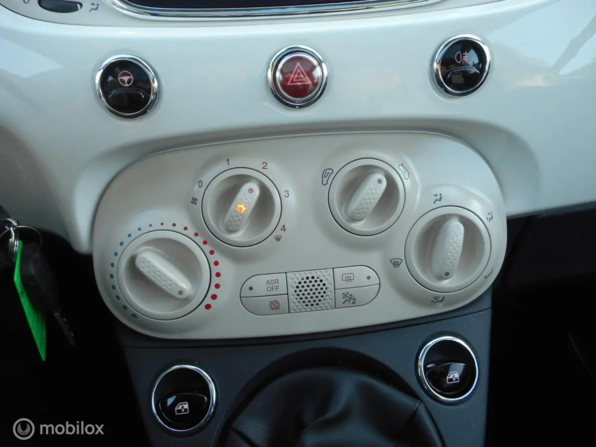 1.2 Lounge 4-CILINDER+AIRCO+BLUETOOTH+4-SEIZOEN-BANDEN