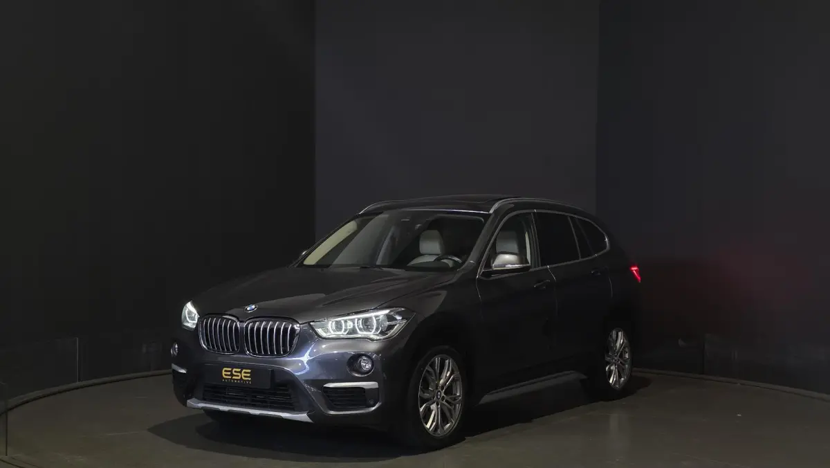 xDrive20i Executive | Panorama | Hud | Sfeer | Camera