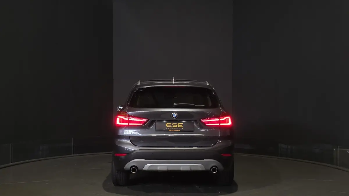 xDrive20i Executive | Panorama | Hud | Sfeer | Camera