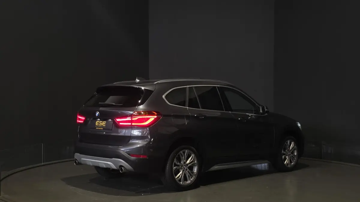 xDrive20i Executive | Panorama | Hud | Sfeer | Camera