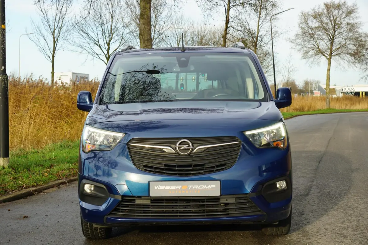 1.2 Turbo 130pk Edition Automaat - Night Blue - Nav/Carplay/Trkhk