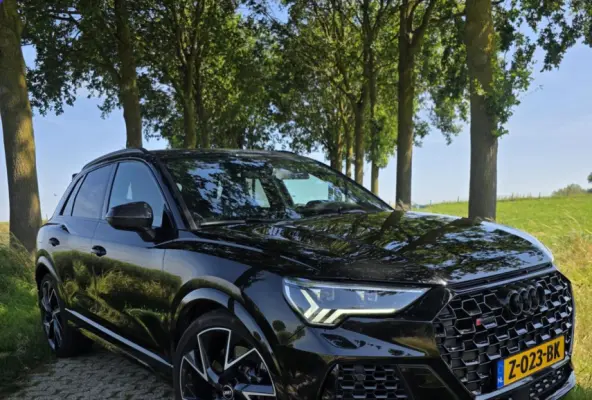 RS 2019 RSQ3 2.5 TFSI quattro LEDER - INRUIL KAN