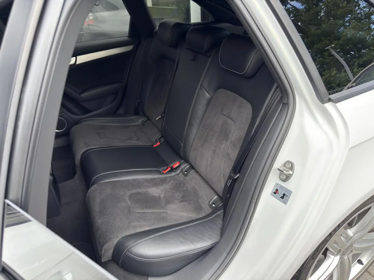 2.0 TFSI quattro S-Line 211pk *61.000km*|B&O|Carplay|Youngtimer|