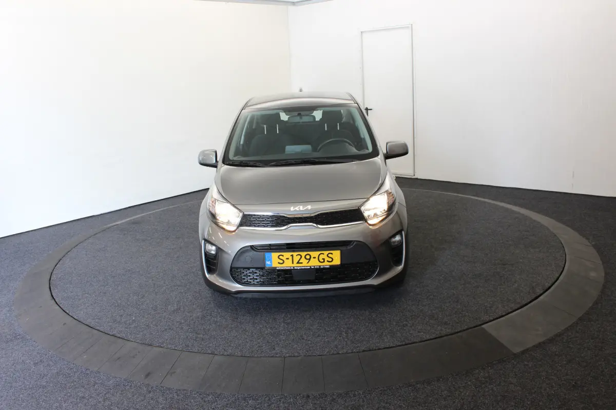 1.0 DPi DynamicLine Camera Cruise Navi Carplay NAP