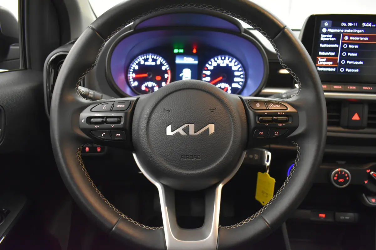 1.0 DPi DynamicLine Camera Cruise Navi Carplay NAP