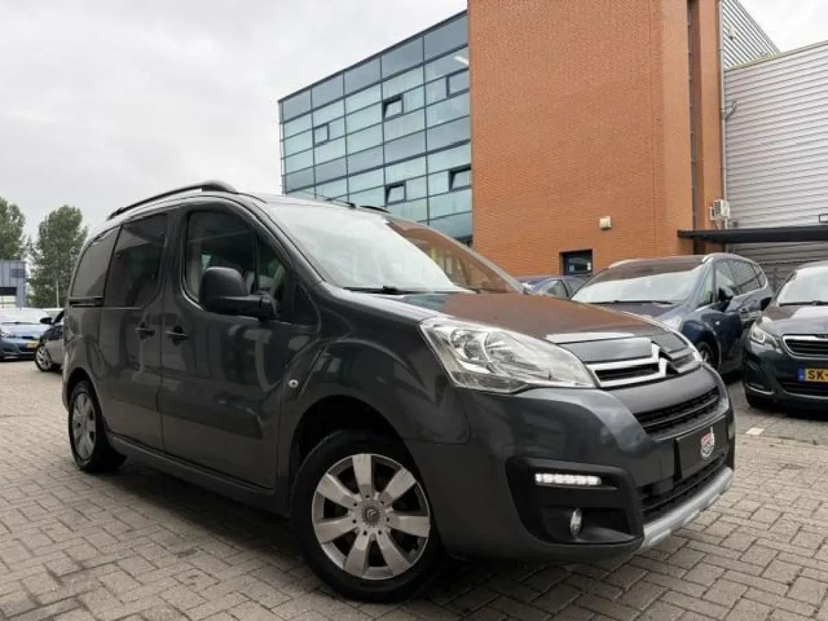 1.2 Benzine | Airco | Trekhaak | 5 zitplaatsen