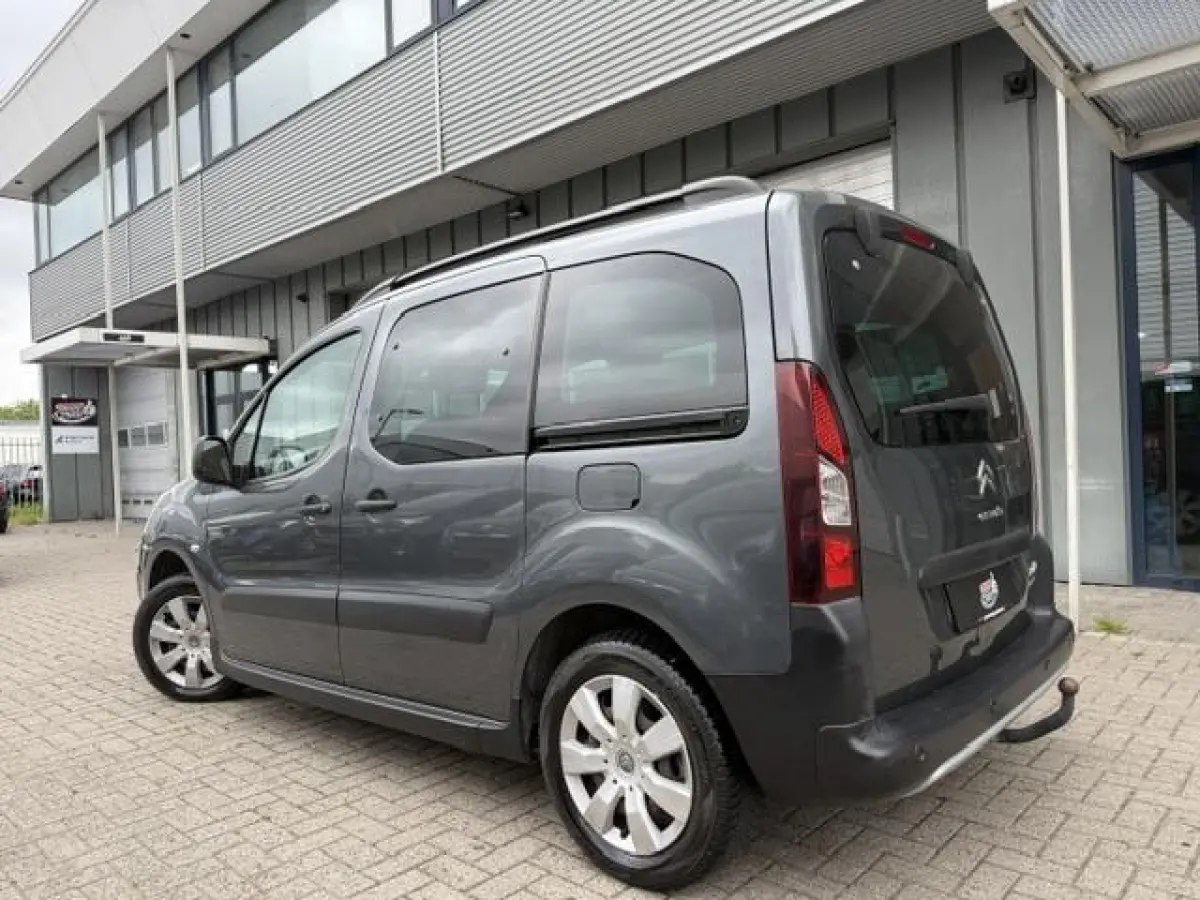1.2 Benzine | Airco | Trekhaak | 5 zitplaatsen