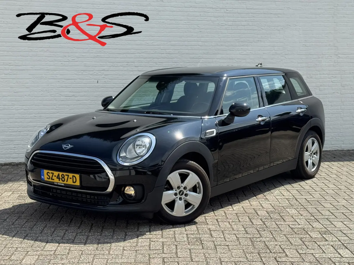 Mini 1.5 Cooper Sportstoelen half leder Navigatie Cruise Clima Trekhaak