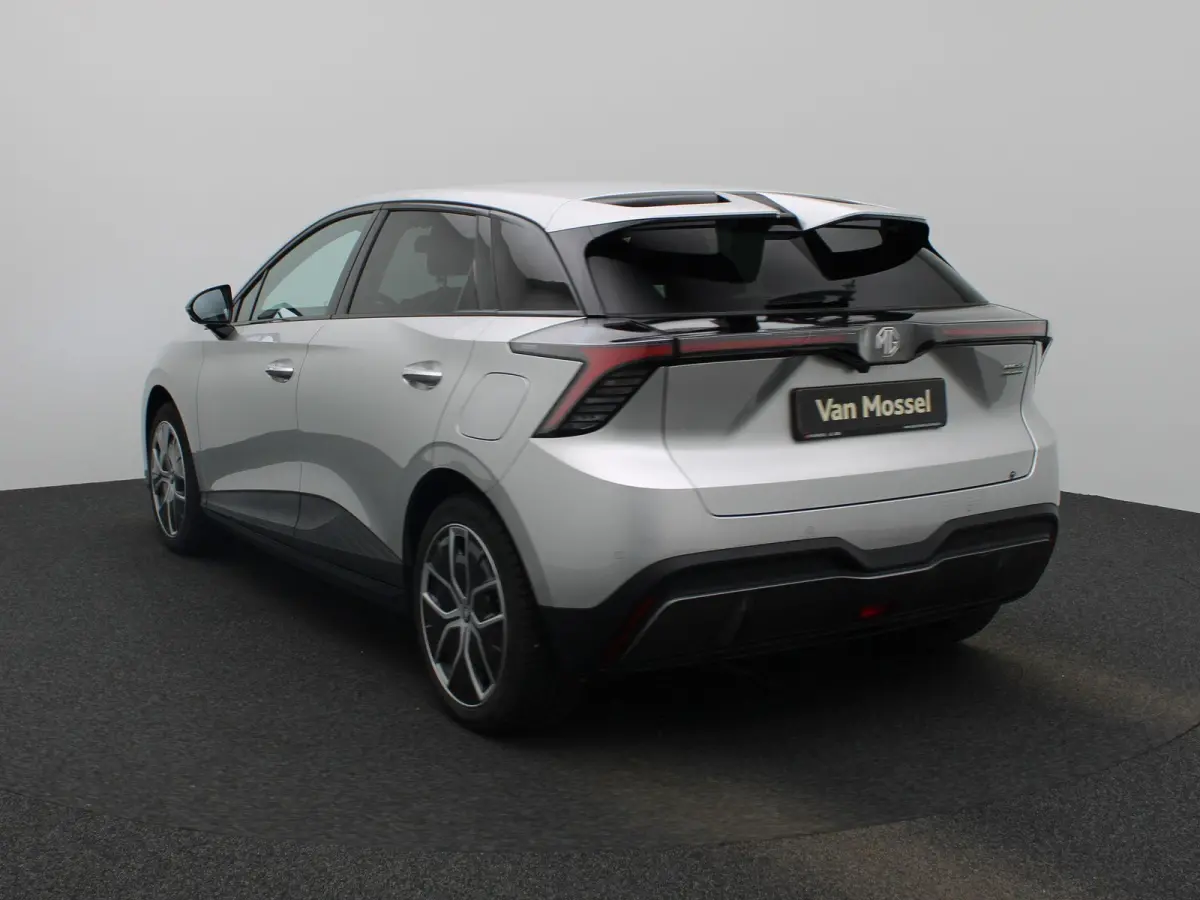 64kWh Luxury Long Range | Navi | 360 Camera | Led Koplampen | Apple Carplay | Keyless Entry & Go |