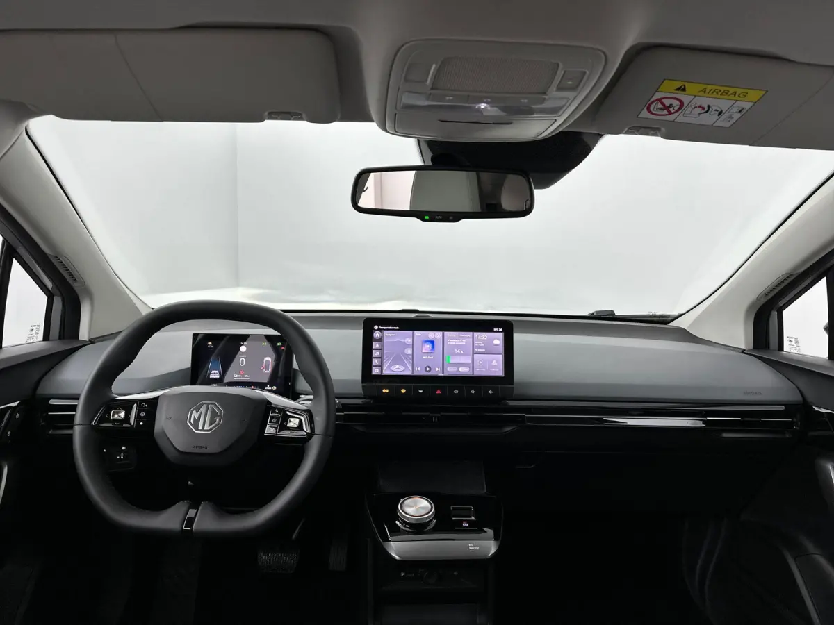 Trophy Extended Range 77 kWh | Navi | Dual Color Interieur | 360 Camera | Led Koplampen | Apple Carplay | Keyless Entry & Go |