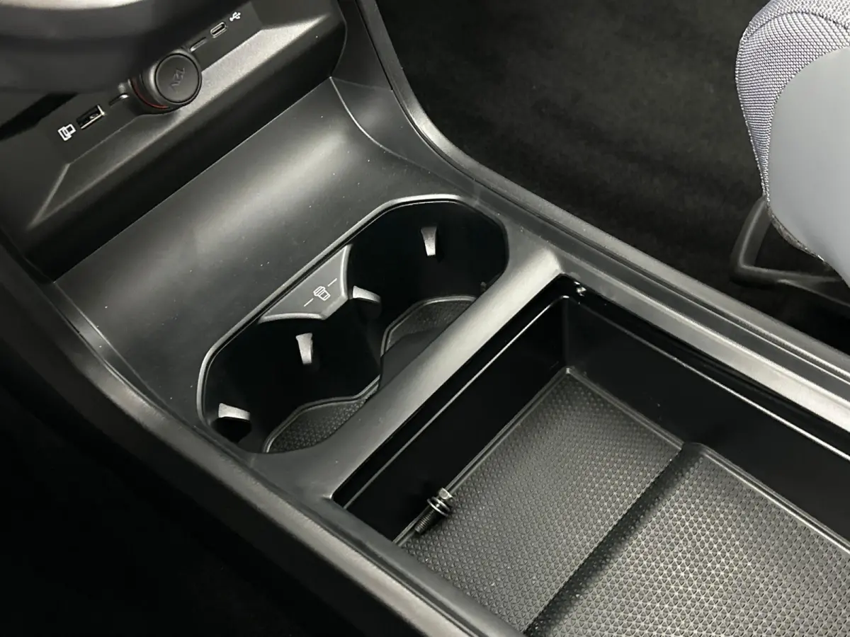 Trophy Extended Range 77 kWh | Navi | Dual Color Interieur | 360 Camera | Led Koplampen | Apple Carplay | Keyless Entry & Go |