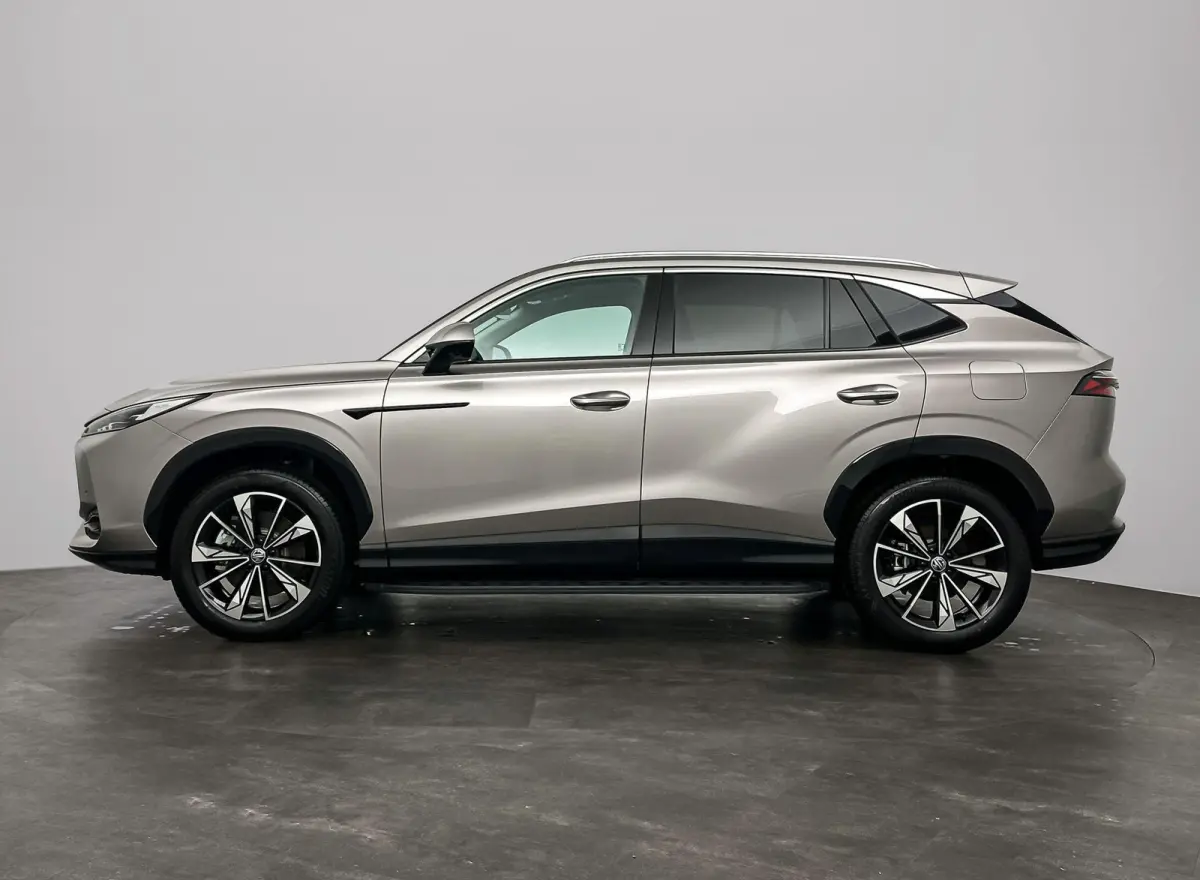1.5 272pk Aut. Comfort | 100 KM Elektrisch | Camera en parkeersensoren achter | Apple Carplay | 19" velgen | Privacy glass achter
