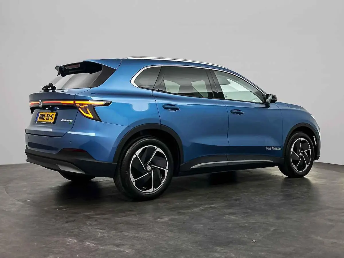 64kWh Luxury | Leder | Stoel + Stuurverwarming | Led Koplampen | CarPlay | 360 Camera |