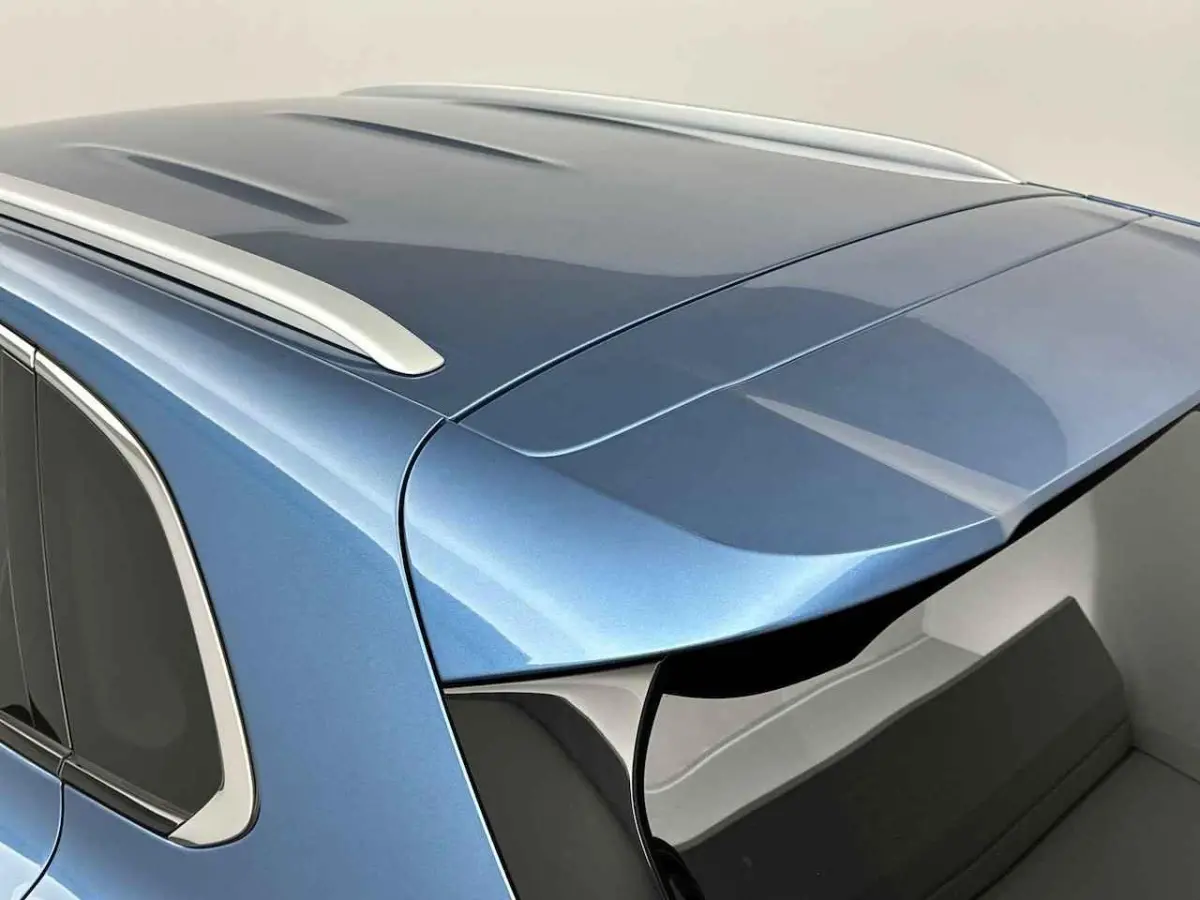 64kWh Luxury | Leder | Stoel + Stuurverwarming | Led Koplampen | CarPlay | 360 Camera |