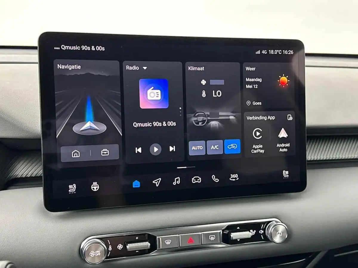 64kWh Luxury | Leder | Stoel + Stuurverwarming | Led Koplampen | CarPlay | 360 Camera |