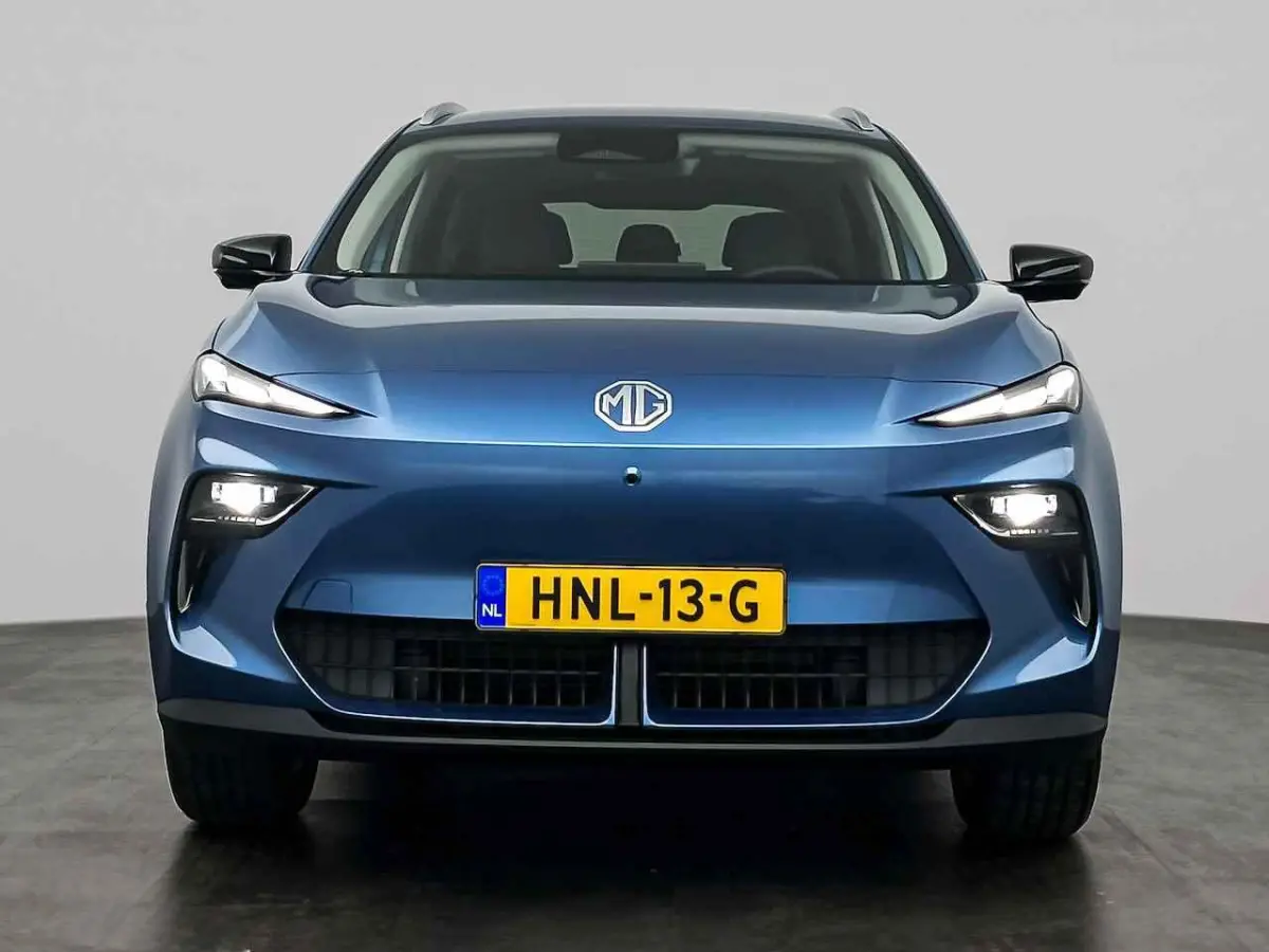 64kWh Luxury | Leder | Stoel + Stuurverwarming | Led Koplampen | CarPlay | 360 Camera |