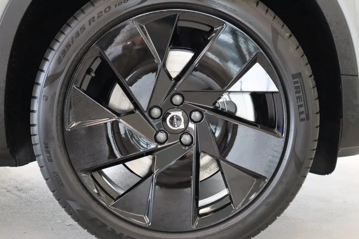 Single 238PK Plus Black Edition 70kWh | Getint Glas | Climate | HK Audio | BLIS | Pilot Assist | 20'''