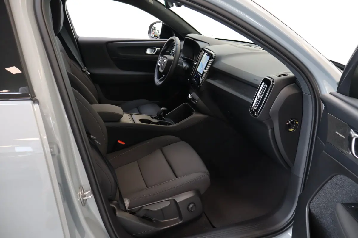 Single 238PK Plus Black Edition 70kWh | Getint Glas | Climate | HK Audio | BLIS | Pilot Assist | 20'''