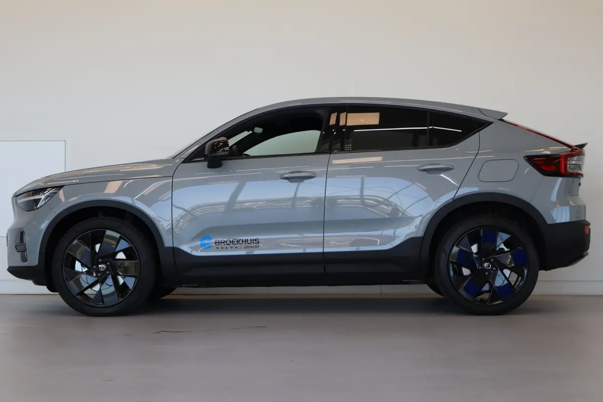 Single 238PK Plus Black Edition 70kWh | Getint Glas | Climate | HK Audio | BLIS | Pilot Assist | 20'''