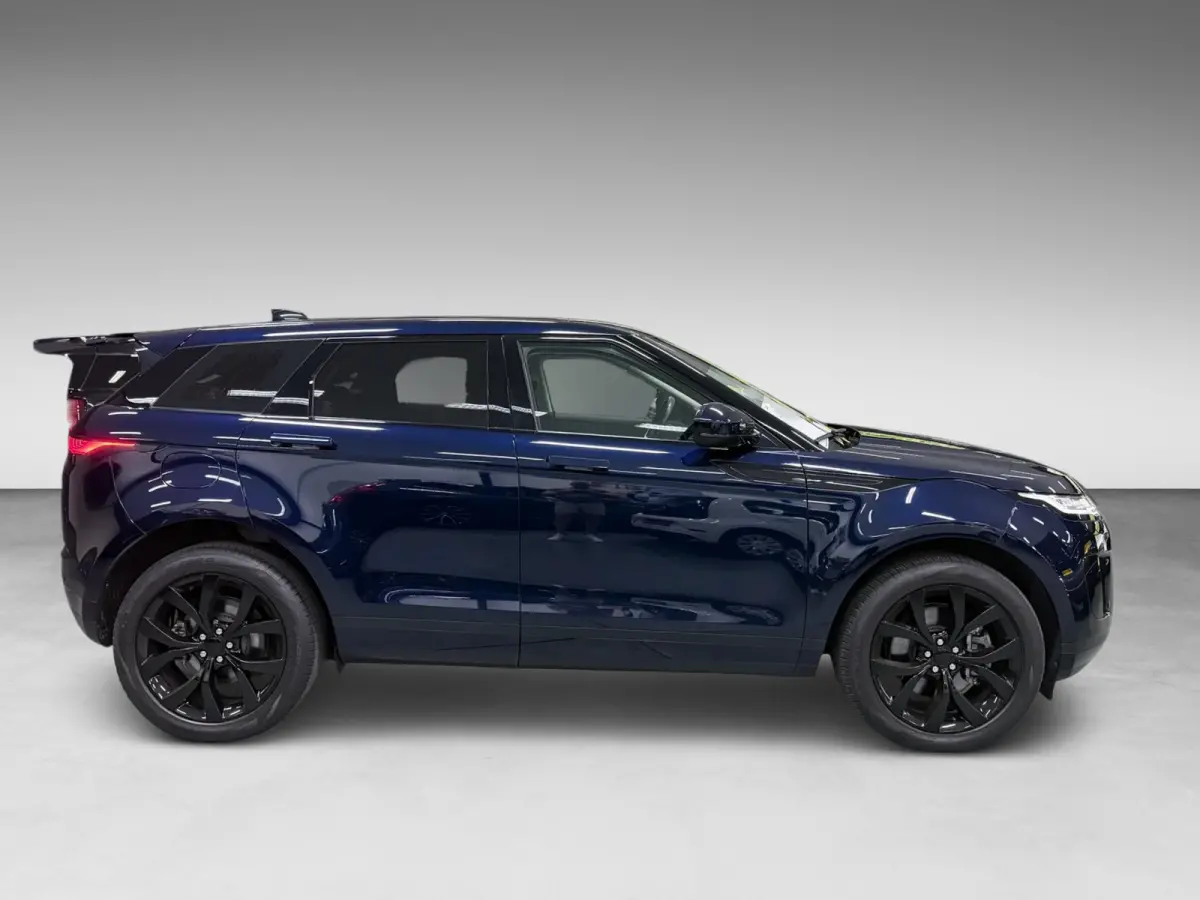 1.5 P300e AWD BLACK-LINE SOH 95%/NAVI/V-COCKPIT/LEDER/DAB/CARPLAY/LED/CAM/M-STOELEN///