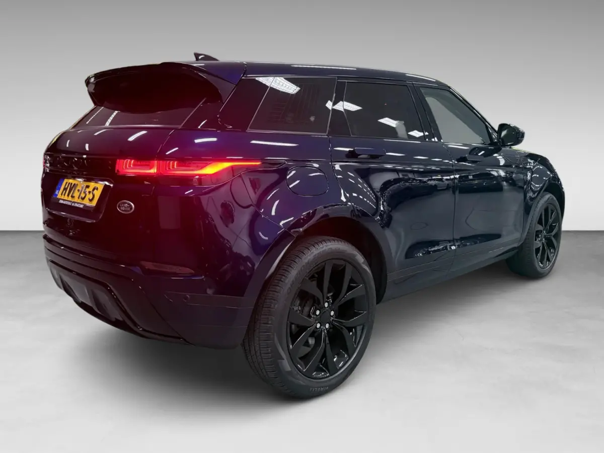 1.5 P300e AWD BLACK-LINE SOH 95%/NAVI/V-COCKPIT/LEDER/DAB/CARPLAY/LED/CAM/M-STOELEN///