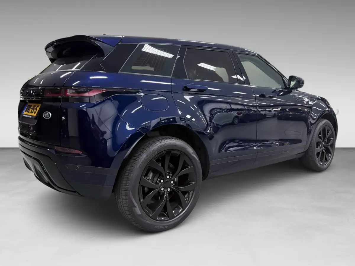 1.5 P300e AWD BLACK-LINE SOH 95%/NAVI/V-COCKPIT/LEDER/DAB/CARPLAY/LED/CAM/M-STOELEN///