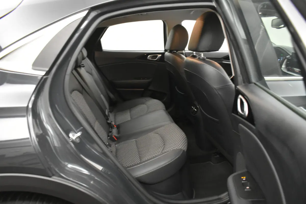 1.6 GDi PHEV Dynamic+ Nw Model Camera mem Seats 100% SOH Dhoek El-Aklep Winterpack