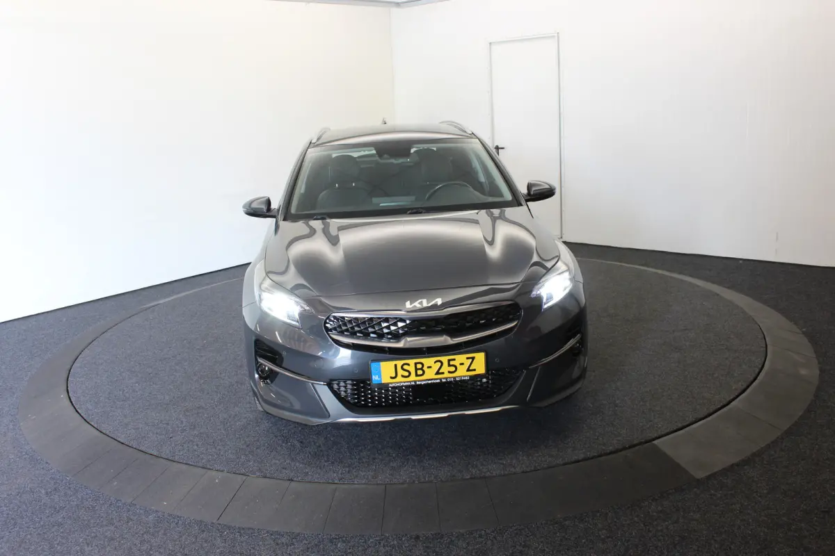 1.6 GDi PHEV Dynamic+ Nw Model Camera mem Seats 100% SOH Dhoek El-Aklep Winterpack