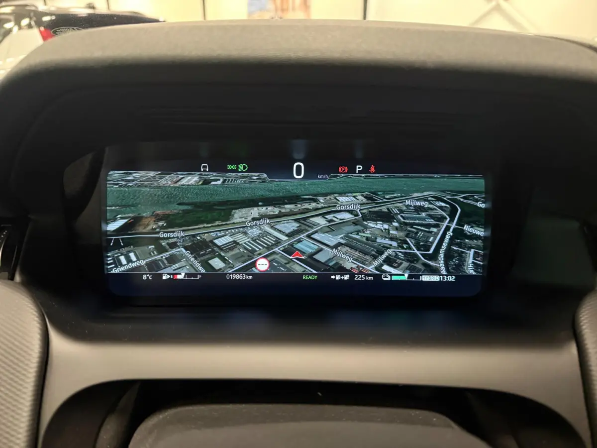 1.5 P300e AWD R-DYNAMIC 19DKM!! SOH-97,5%/ PANO/NAVI/V-COCKPIT/DAB/CARPLAY/LED/CAM/M-STOELEN///