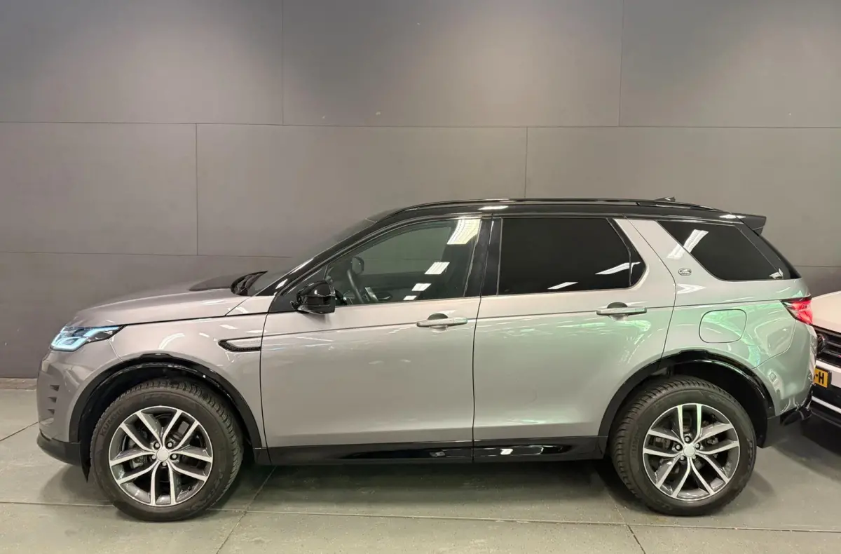 1.5 P300e AWD R-DYNAMIC 19DKM!! SOH-97,5%/ PANO/NAVI/V-COCKPIT/DAB/CARPLAY/LED/CAM/M-STOELEN///